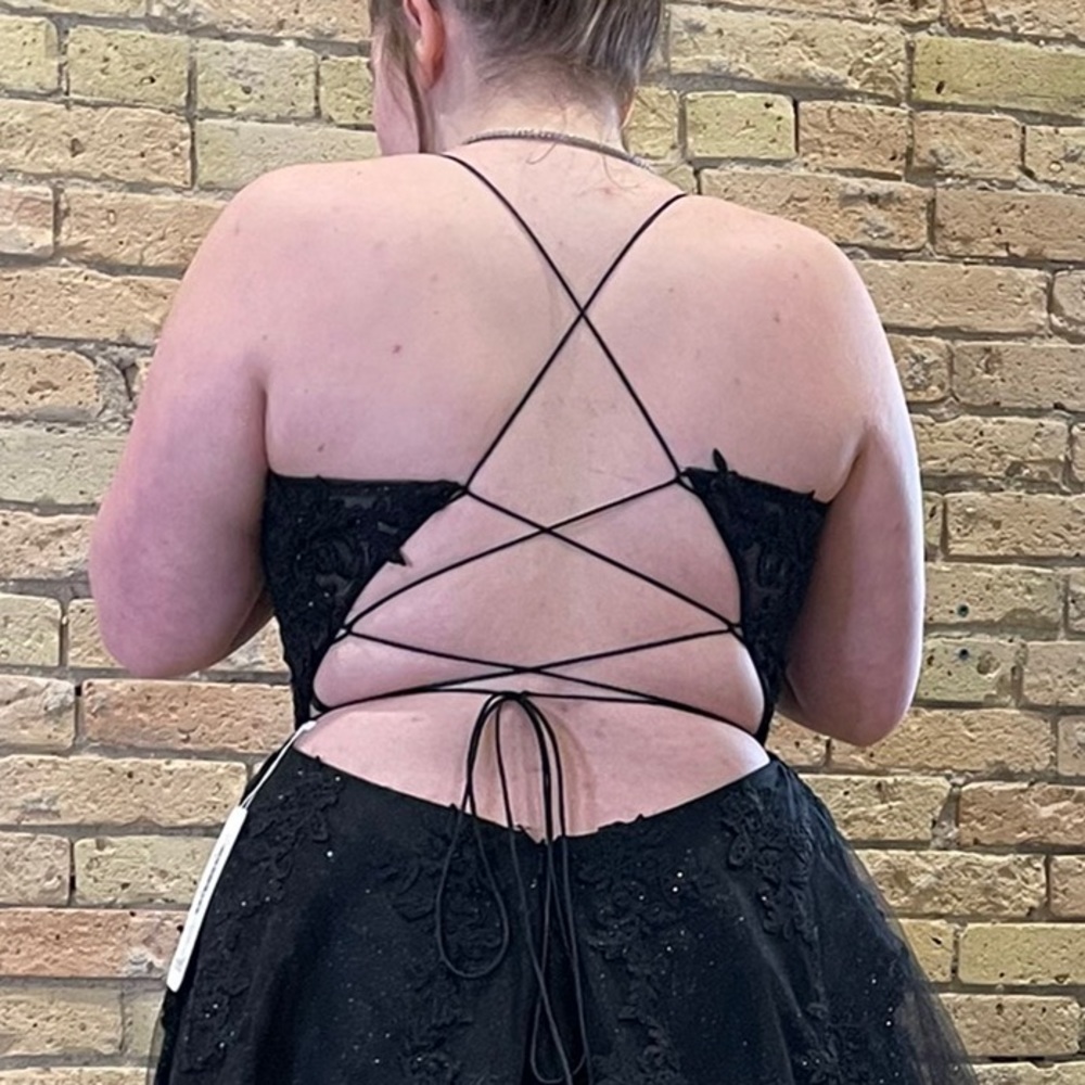 Prom Dress - Picture 4 of 5